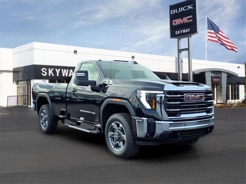New 2026 GMC Sierra 2500 SLE image 2