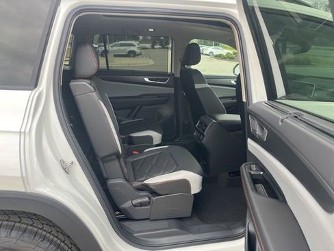 New 2026 Volkswagen Atlas Peak Edition AWD/4WD image 30