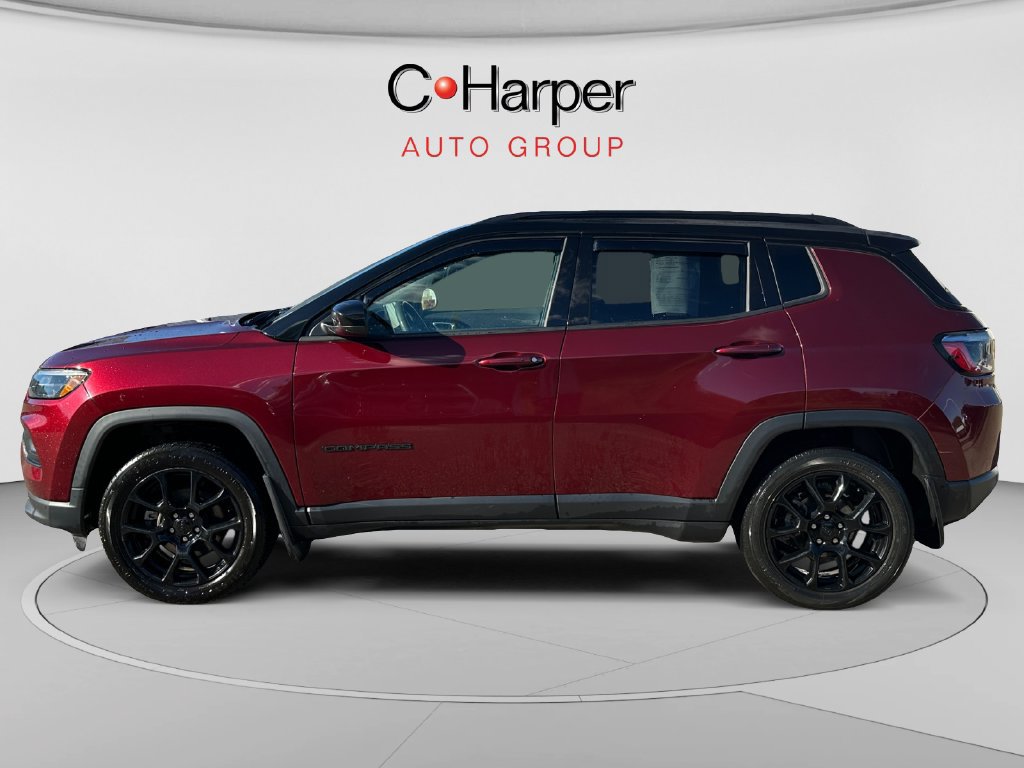 Used 2022 Jeep Compass Latitude AWD/4WD image 6