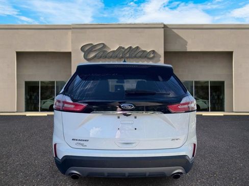 Used 2020 Ford Edge SEL w/ Convenience Package FWD image 4