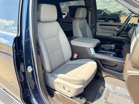 Used 2023 GMC Sierra 1500 SLT AWD/4WD image 25