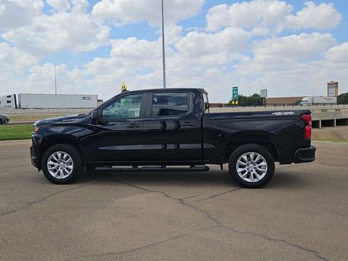 Used 2020 Chevrolet Silverado 1500 Custom w/ Custom Convenience Package AWD/4WD image 9