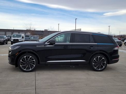 New 2026 Lincoln Aviator Reserve w/ Illumination Package AWD/4WD image 6