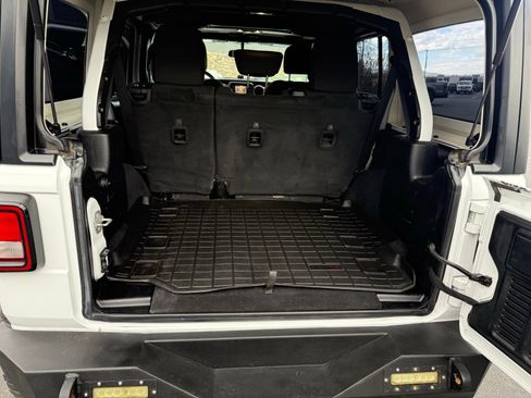 Used 2020 Jeep Wrangler Unlimited Sport image 23