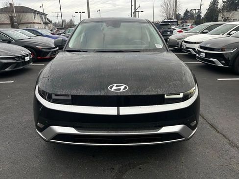 New 2026 Hyundai Ioniq 5 SEL image 3
