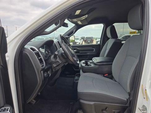 Certified 2024 RAM 2500 Big Horn AWD/4WD image 9