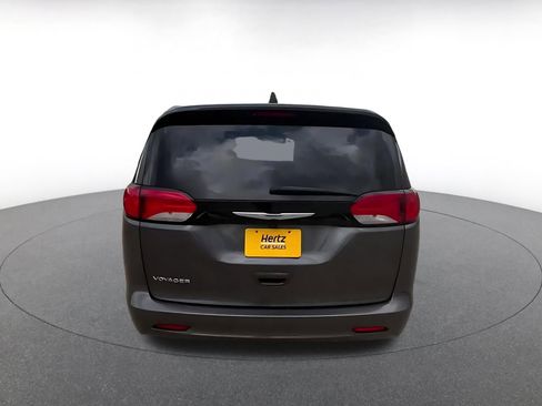 Used 2023 Chrysler Voyager LX FWD image 12