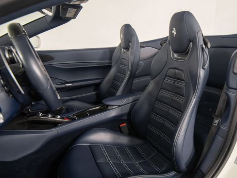 Certified 2020 Ferrari Portofino RWD image 19