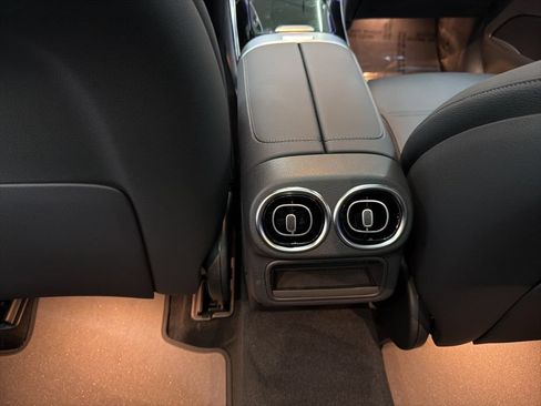 Certified 2026 Mercedes-Benz GLC 300 image 23