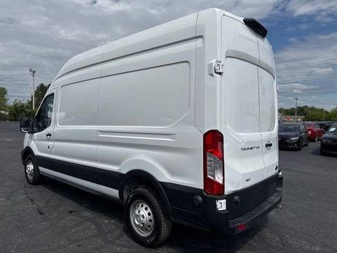 Used 2024 Ford Transit 250 148 High Roof AWD image 5