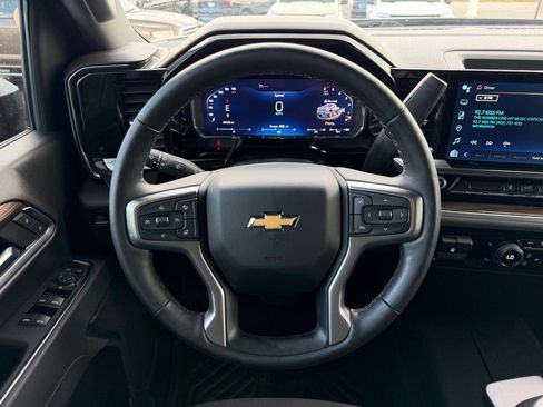 Used 2026 Chevrolet Silverado 2500 LT AWD/4WD image 19