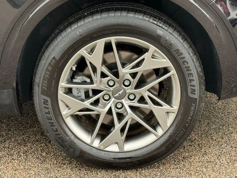 Certified 2025 Genesis GV70 2.5T image 6