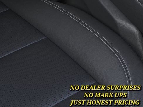 New 2026 Chevrolet Traverse LT w/ Driver Confidence Package FWD image 21