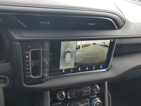 Used 2023 GMC Yukon XL Denali image 27