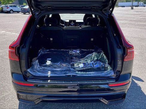 New 2026 Volvo XC60 B5 Ultra w/ Protection Package Premier AWD/4WD image 9