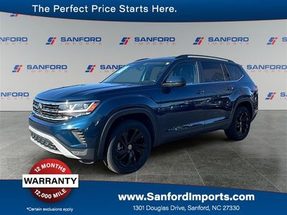 Used 2022 Volkswagen Atlas SE w/ Black Wheel Package