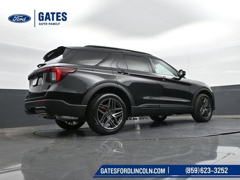 New 2026 Ford Explorer ST-Line w/ ST-Line Street Pack image 44