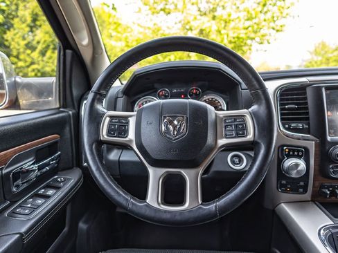 Used 2016 RAM 1500 Laramie w/ Convenience Group AWD/4WD image 24
