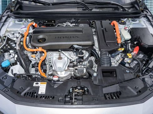 Used 2025 Honda Accord Sport image 36
