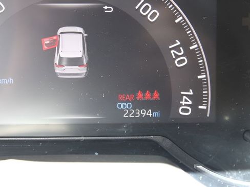 Used 2023 Toyota RAV4 LE AWD/4WD image 12