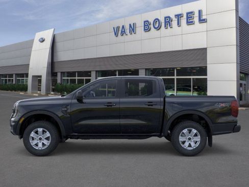Used 2025 Ford Ranger XL AWD/4WD image 3