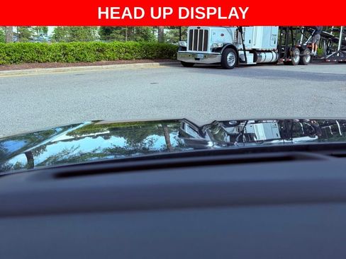 Used 2021 GMC Yukon XL Denali image 9