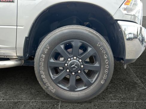 Used 2016 RAM 2500 SLT w/ Protection Group AWD/4WD image 9