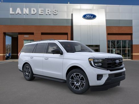 New 2026 Ford Expedition Active AWD/4WD image 7