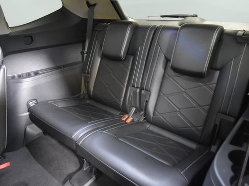 Used 2024 Volkswagen Atlas SE AWD/4WD image 30