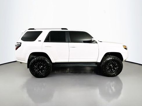 Used 2022 Toyota 4Runner SR5 Premium AWD/4WD image 7