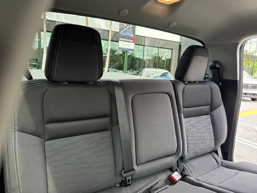 Used 2022 Nissan Frontier SV AWD/4WD image 46