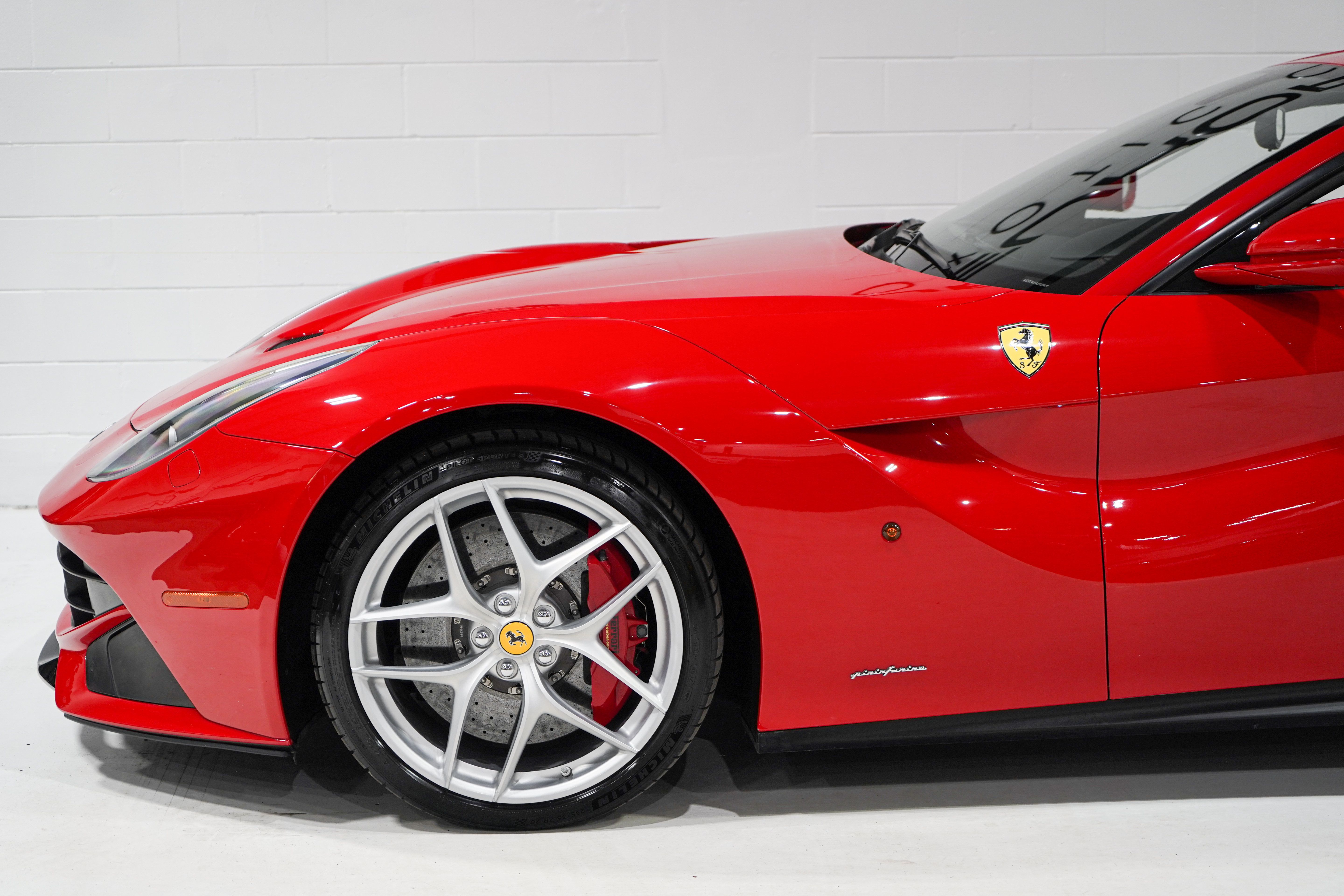 Used 2015 Ferrari F12 Berlinetta RWD image 34