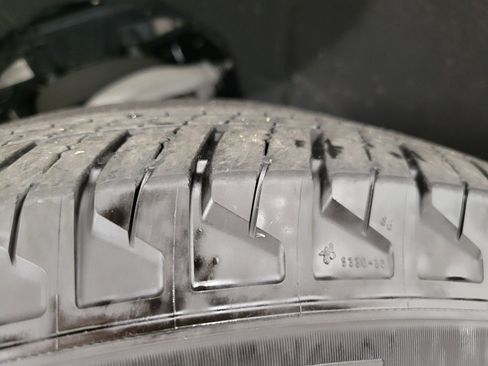 Used 2023 Chevrolet Silverado 1500 LT image 5