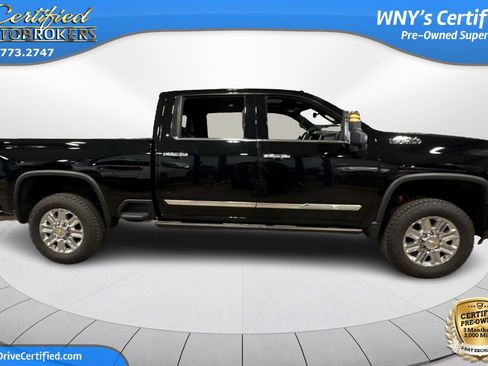 Used 2024 Chevrolet Silverado 3500 High Country w/ High Country Premium Package image 4