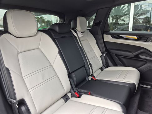 New 2026 Porsche Cayenne S AWD/4WD image 25