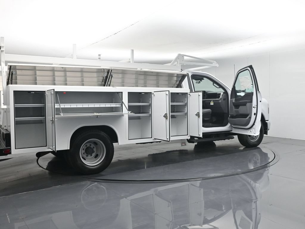 New 2025 Ford F350 XL w/ XL Chrome Package RWD image 5