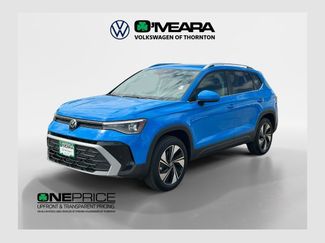 Used 2025 Volkswagen Taos SE w/ Panoramic Sunroof Package AWD/4WD 360° Tour