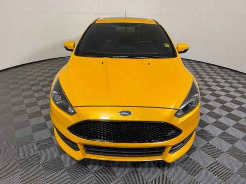 Used 2016 Ford Focus ST w/ Equipment Group 402A FWD image 10