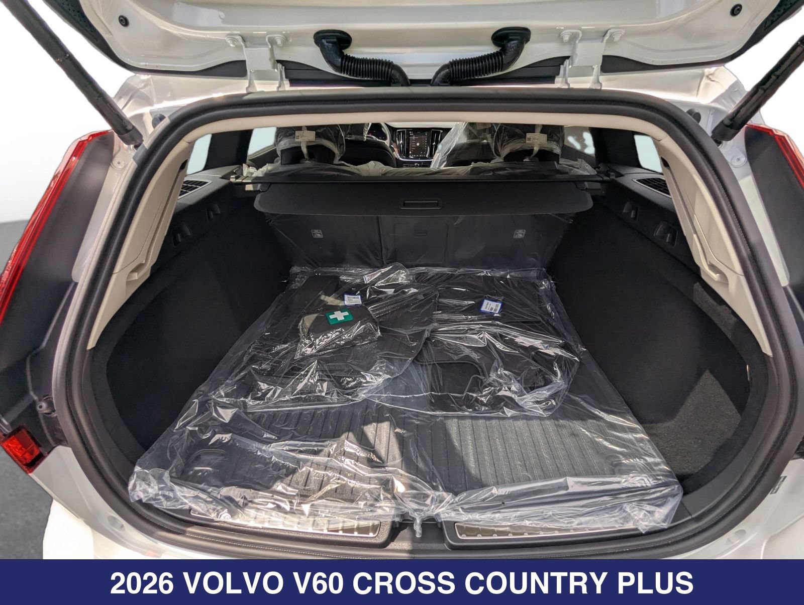 Certified 2026 Volvo V60 B5 Cross Country Plus w/ Protection Package Premier AWD/4WD image 21