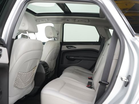 Used 2016 Cadillac SRX Luxury w/ Driver Awareness Package AWD/4WD image 18
