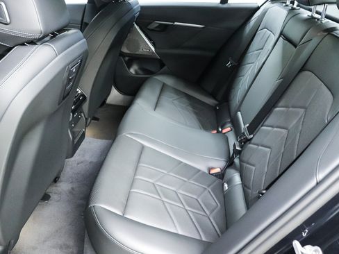 New 2027 BMW i5 eDrive40 w/ M Sport Package RWD image 18