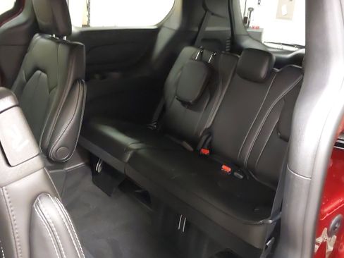 New 2026 Chrysler Pacifica Select image 39