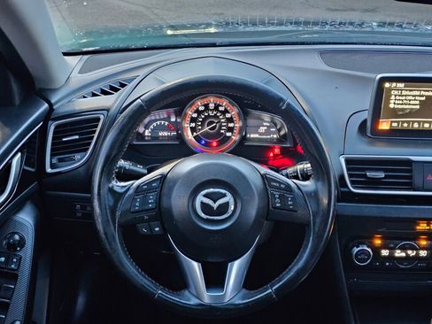Used 2016 MAZDA MAZDA3 i Touring w/ Popular Equipment Package image 14