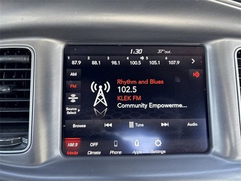 Used 2023 Dodge Charger SXT image 33