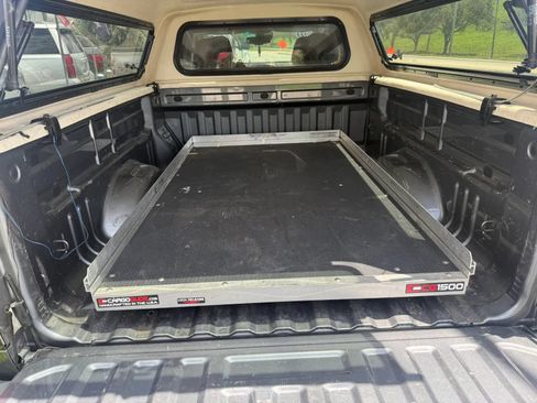 Used 2022 Chevrolet Colorado LT w/ Safety Package RWD image 18