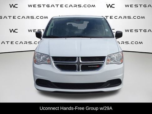 Used 2019 Dodge Grand Caravan SE w/ UConnect Hands-Free Group image 5