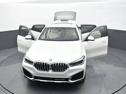 Used 2021 BMW X6 xDrive40i w/ Executive Package AWD/4WD image 29