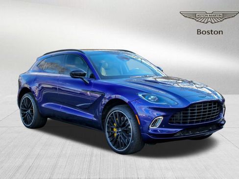 Used 2023 Aston Martin DBX image 1