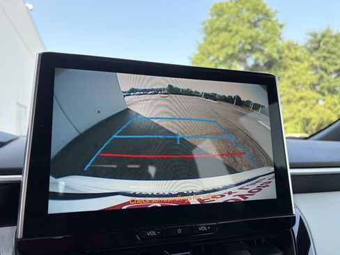 Used 2025 Toyota Corolla FX w/ Convenience Package FWD image 18