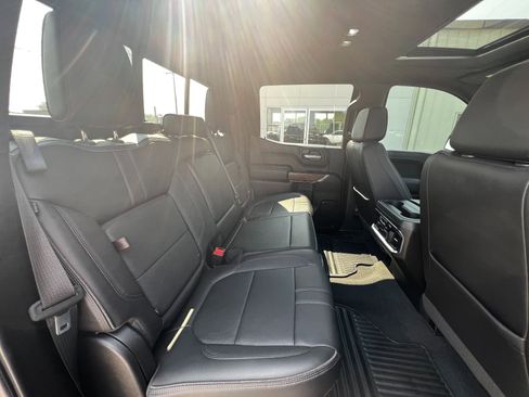 Used 2021 Chevrolet Silverado 1500 High Country w/ Technology Package image 23